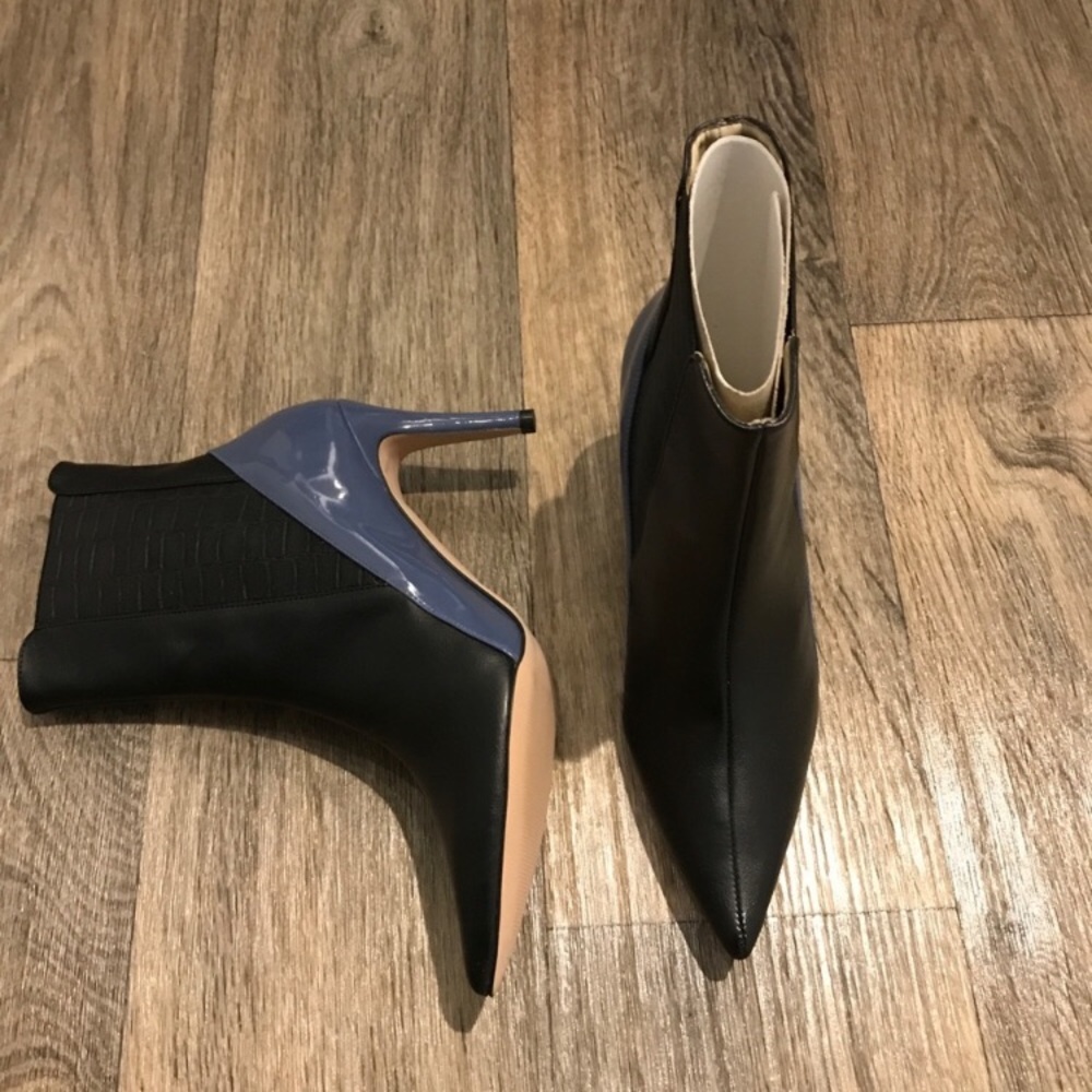Howl Heel in Black and Blue by Olsenhaus - Picture 3 of 6